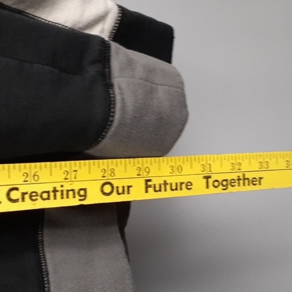 Converse Black Gray Black Colorblock Crewneck Sweater - Picture 5 of 8